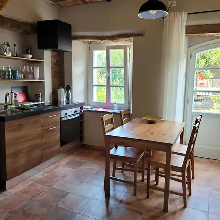 Cascina Allegria Apartment