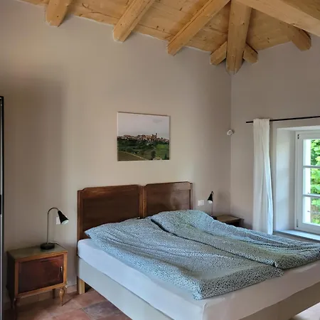 아파트 Cascina Allegria