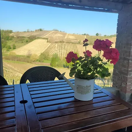 Cascina Allegria 아파트 카스텔누오보